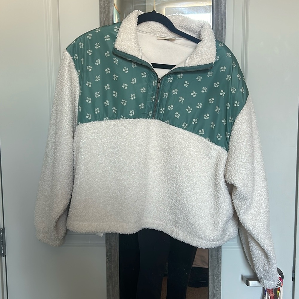 Universal threads Sherpa quarter zip